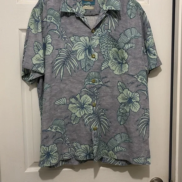 Tommy Bahama silk Men's Tropical Print Shirt - Gray and Green - Picture 4 of 6